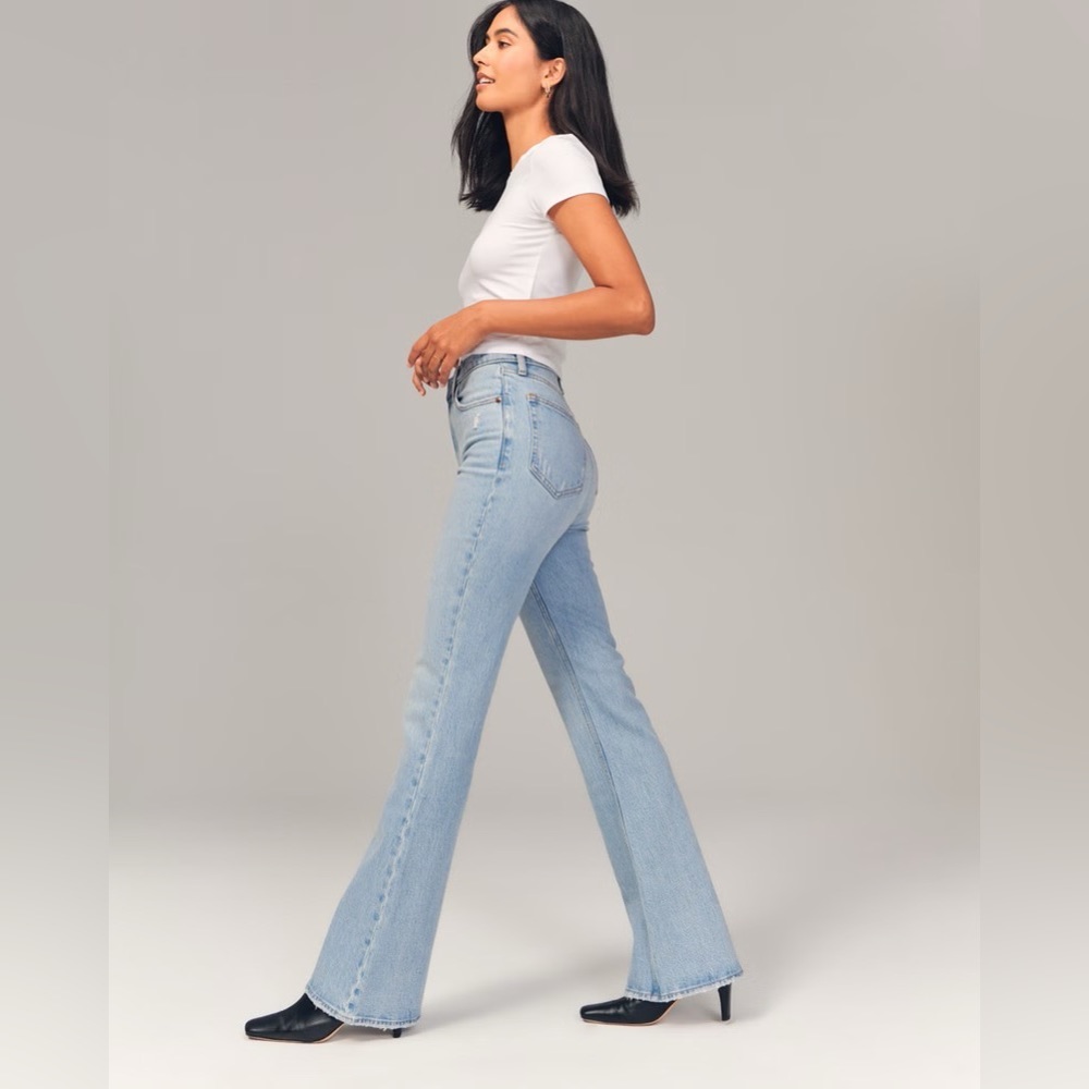 NWT Abercrombie & Fitch High Rise Vintage Flare Jean 29 S